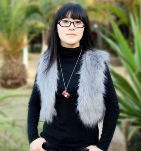 实拍 仿皮草<em>马甲毛毛</em>背心短<em>马夹女款</em> 百搭灰(深