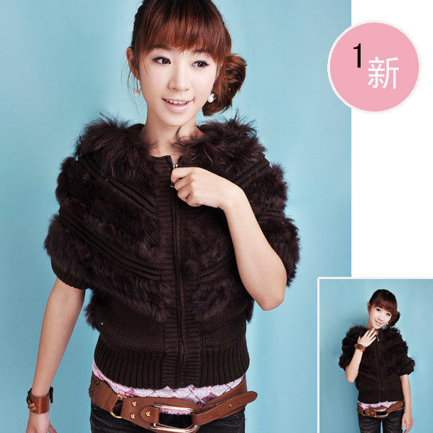 皮草,特!理想状态 狐狸毛领<em>针织</em>马甲<em>开衫</em> 短款