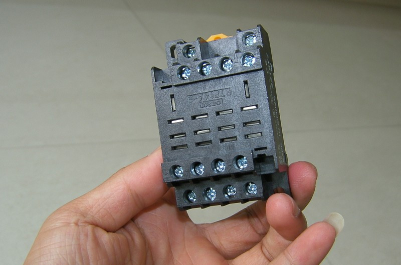 火爆价 优质小型中间继电器LY4NJ HH64P底座 PTF-14A在类目 电子/电工, 其它中 - 来自Buy2taobao.com提供专业的淘宝代购服务