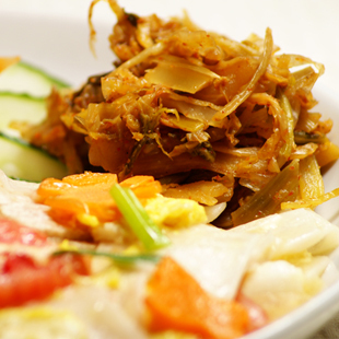  【阿表哥】云南特产/泡菜/酸菜/和顺香腌菜80克