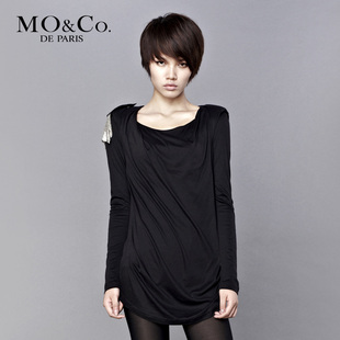 Mo＆Co．摩安珂 M103TST01军装风肩章长款T恤