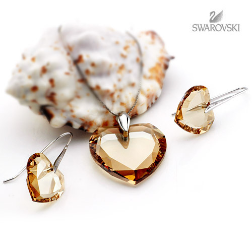 Бижутерия Элементы Swarovski Crystal любовь сердца Комплект ожерелье серьги Специальный шип Бижутерия Элементы Swarovski Crystal любовь сердца Комплект ожерелье серьги Специальный шип