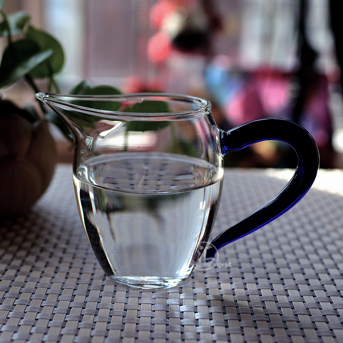 玻璃公杯 耐热玻璃 茶海功夫茶具 绿把透明玻璃杯 花茶杯 泡茶杯在类目 餐饮具, 茶具, 茶海中 - 来自Buy2taobao.com提供专业的淘宝代购服务