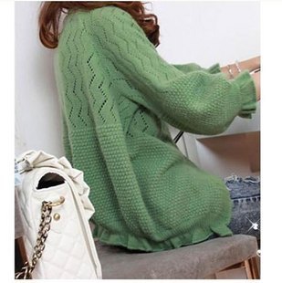 求购<em>米白色针织</em>衫,<em>开衫</em>,小<em>蝙蝠</em>式,短袖,前襟镂空