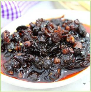  久熬制成 佐餐伴侣 豆豉牛肉末油辣椒250g 8元邮费不限重