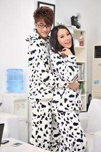 情人节那天各位<em>女友</em>们你们会<em>穿什么</em>样的<em>睡衣</em>呢