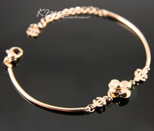 2011 nuevos Chanel clásico en tres dimensiones pequeñas camelias K oro pulseras joyas pulsera defiende a la mujer