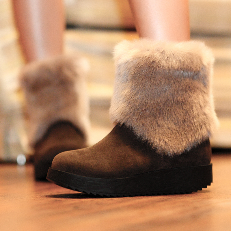 冬款新品包邮雪地靴...