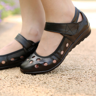 夏季包头凉鞋真皮镂空洞洞，坡跟中老年单鞋妈妈鞋子小码女鞋31