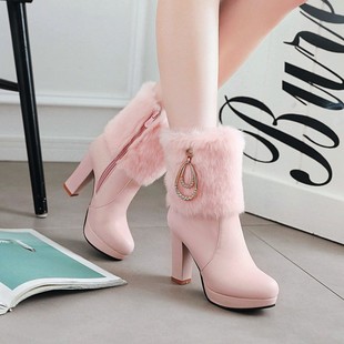 短筒秋冬女鞋杏色白色粉色靴子女，粗跟高跟短靴防水台大码女靴zy