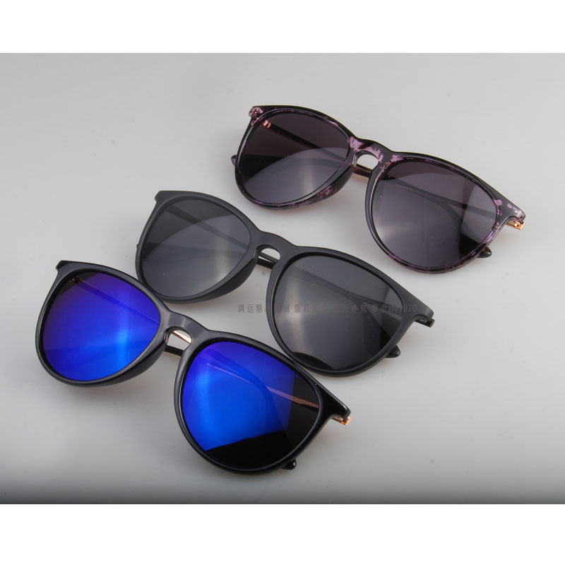 ultraviolet-proof man lady board Black box fashion Trend Sunglasses Sunglasses Polarizer glasses frame 8013in the ZIPPO/Swiss Army Knife/Glasses , Sunglasses category - from Buy2taobao.com to provide professional Taobao agent buy service