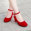 秋季红色结婚鞋新娘鞋子中式婚礼红鞋粗跟高跟鞋大小码中跟孕妇鞋