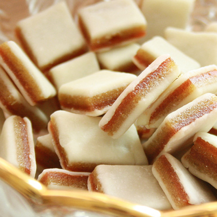 Cheese snacks Specialty foods Hawthorn Sandwich cheese Fruity Inner Mongolia cheese 200gin the Snacks/Nuts/Specialty , Cheese/Dairy/, Inner Mongolia cheese category - from Buy2taobao.com to provide professional Taobao agent buy service