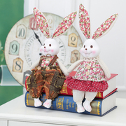 创意田园树脂摆件布艺兔子吊脚娃娃家居饰品生日结婚礼物装饰品