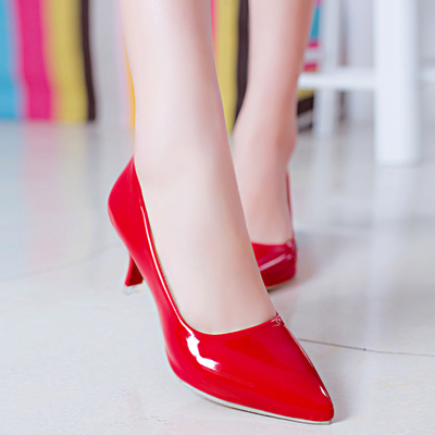 标题优化:2015新款春夏浅口单鞋优雅尖头漆皮细跟女鞋中高跟性感红色工作鞋