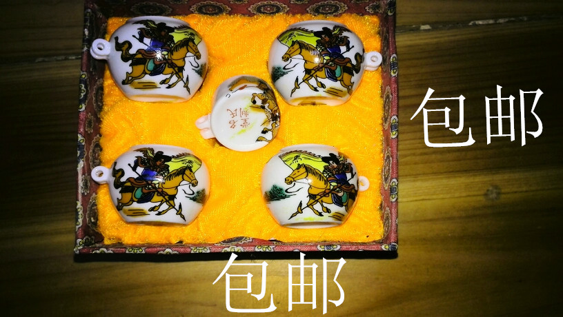 小鸟罐碗贝子鸟杯 鸟笼杯相思鸟食罐野鸟杯 南北笼石燕红子杯缸罐在类目 宠物/宠物食品及用品, 鸟类及用品, 鸟用具(新), 其他中 - 来自Buy2taobao.com提供专业的淘宝代购服务