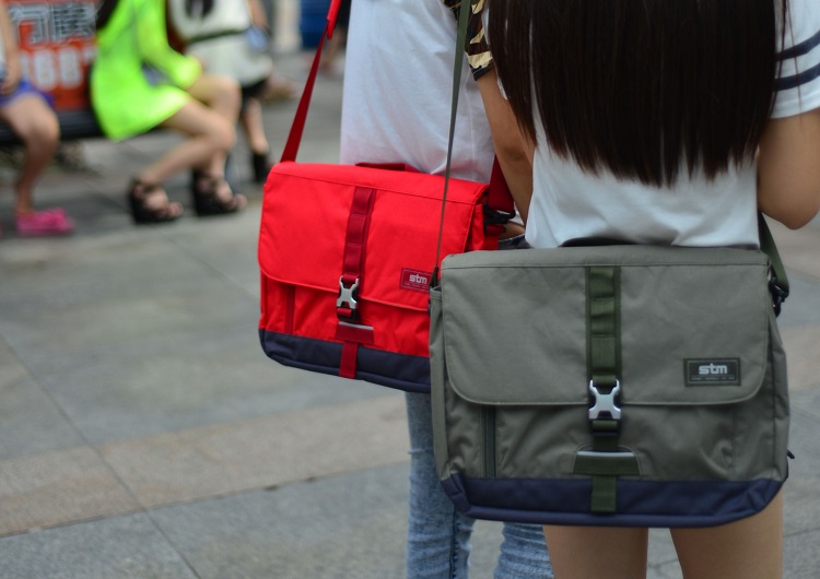 quality goods STM Apple macbook air pro 13 15 notebook Computer package men and women One shoulder Inclined shoulder bagin the 3C Digital Accessories, Laptop Accessories , Laptop bag category - from Buy2taobao.com to provide professional Taobao agent buy service