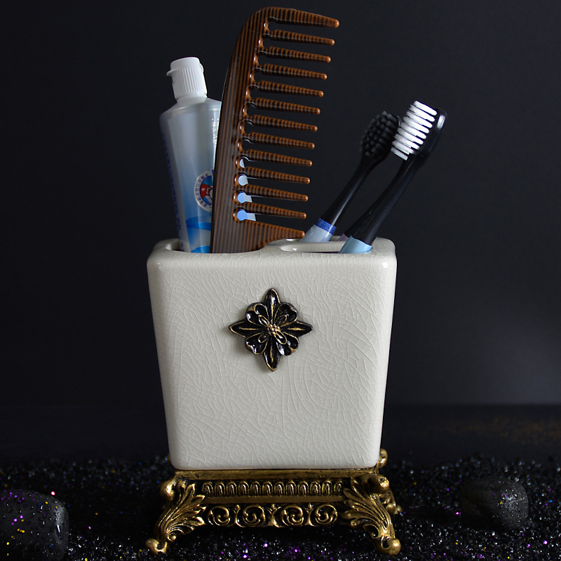 欧式奢华土豪款卫浴陶瓷牙刷杯浴室日用收纳用品洗漱刷牙杯套件在类目 家庭/个人清洁工具, 卫浴用具/卫浴配件, 牙刷架/牙具座中 - 来自Buy2taobao.com提供专业的淘宝代购服务