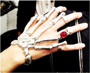 欧美外贸ebay速卖通复古大牌，朋克银色骷髅红宝石骨骼手环手镯手链