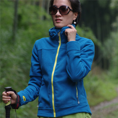 上下架计划:户外正品女款抓绒衣卫衣软壳衣加厚保暖冲锋衣内胆带帽秋冬新品
