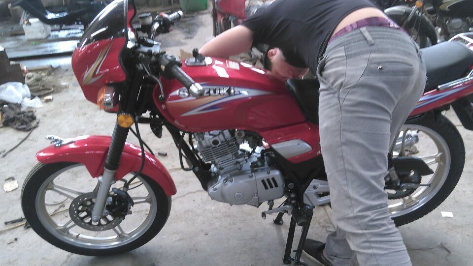 摩托车豪爵钻豹 古越蓄电池12N7-4A 本田王12