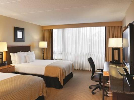 Chicago Hilton doubletree hotel - Arlington Highland Large Suite Breakfast)in the Cheap Hotels/Inn features/Apartment Hostel , Hotel Inn category - from Buy2taobao.com to provide professional Taobao agent buy service