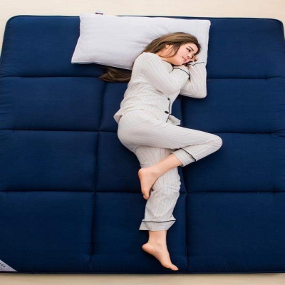 。打地铺睡垫可折叠日式加厚榻榻米，地垫懒人床，垫子家用卧室睡
