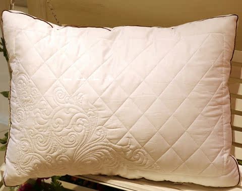 專櫃正品 3D纖柔枕Ⅱ 枕芯枕頭 柔軟舒適在類目 牀上用品, 枕頭/枕芯/保健枕/頸椎枕中 - 來自Buy2taobao.com提供專業的淘寶代購服務