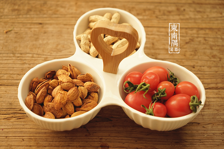 纯白陶瓷多格分格一体手拎早餐下午茶干果盘 茶楼餐厅 早餐果盘|msdalam kategori pinggan mangkuk, pinggan mangkuk, mangkuk buah-buahan/plat buah-buahan/bakul buah-buahan - dari Buy2taobao.com untuk memberikan perkhidmatan ejen Taobao profesional membeli