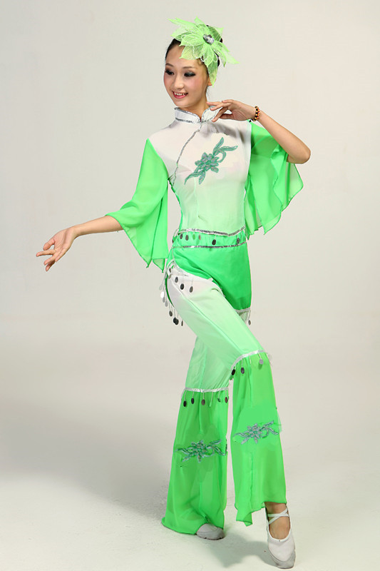 民族舞蹈服裝新款 舞台演出服 秧歌服 扇子舞 古典舞現代舞茉莉花在類目 女裝/女士精品, 唐裝/民族服裝/舞臺服裝, 民族服裝/舞臺裝中 - 來自Buy2taobao.com提供專業的淘寶代購服務