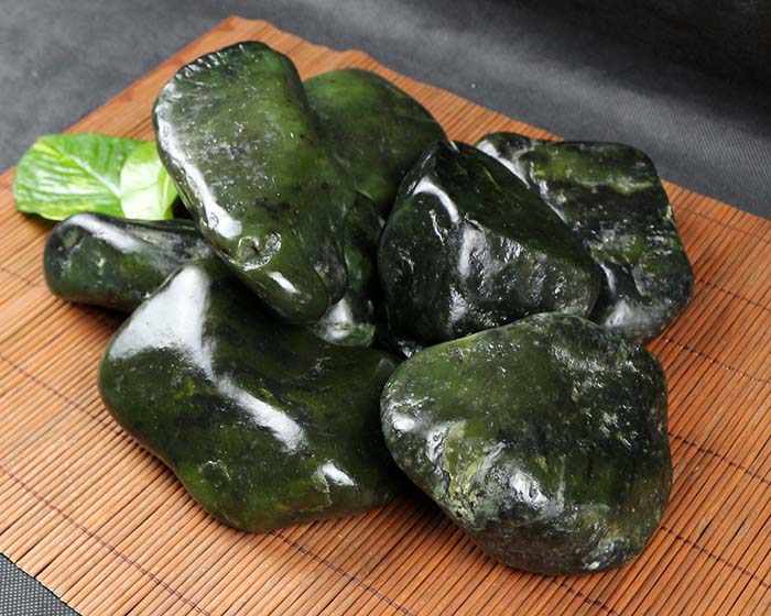 天玉掌柜推荐天然天山黑宝黑碧玉籽料原石人见人爱疯狂热卖通货
