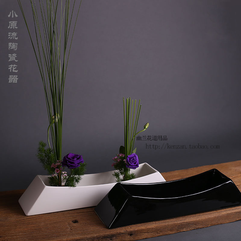 日式小原流池坊花道 插花用黑白陶瓷壹字花器 花器組合花盤在類目 鮮花速遞/花卉仿真/綠植園藝, 花瓶/花器/花盆/花架(新), 花瓶中 - 來自Buy2taobao.com提供專業的淘寶代購服務