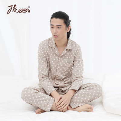 顶瓜瓜彩棉米印花男长袖家居服春季新品篱上点逸男长袖长裤套装