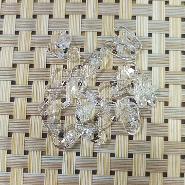 眼镜配件 硅胶防滑鼻托 透明色中号大号小号眼镜通用鼻托在类目 ZIPPO/瑞士军刀/眼镜, 眼镜配件、护理剂, 眼镜螺丝刀中 - 来自Buy2taobao.com提供专业的淘宝代购服务
