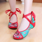 2024老北京女布鞋，广场舞鞋民族风，坡跟绣花鞋红色系带妈妈鞋子