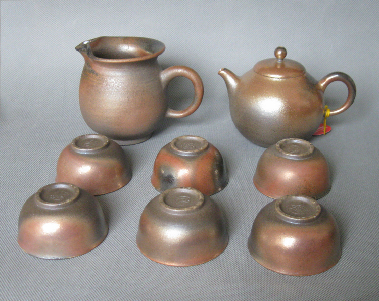 台灣宜龍茶具EILONG 陶藝家吳堅材柴燒飄金茶壺8入禮盒整套在類目 餐飲具, 茶具, 功夫茶具中 - 來自Buy2taobao.com提供專業的淘寶代購服務