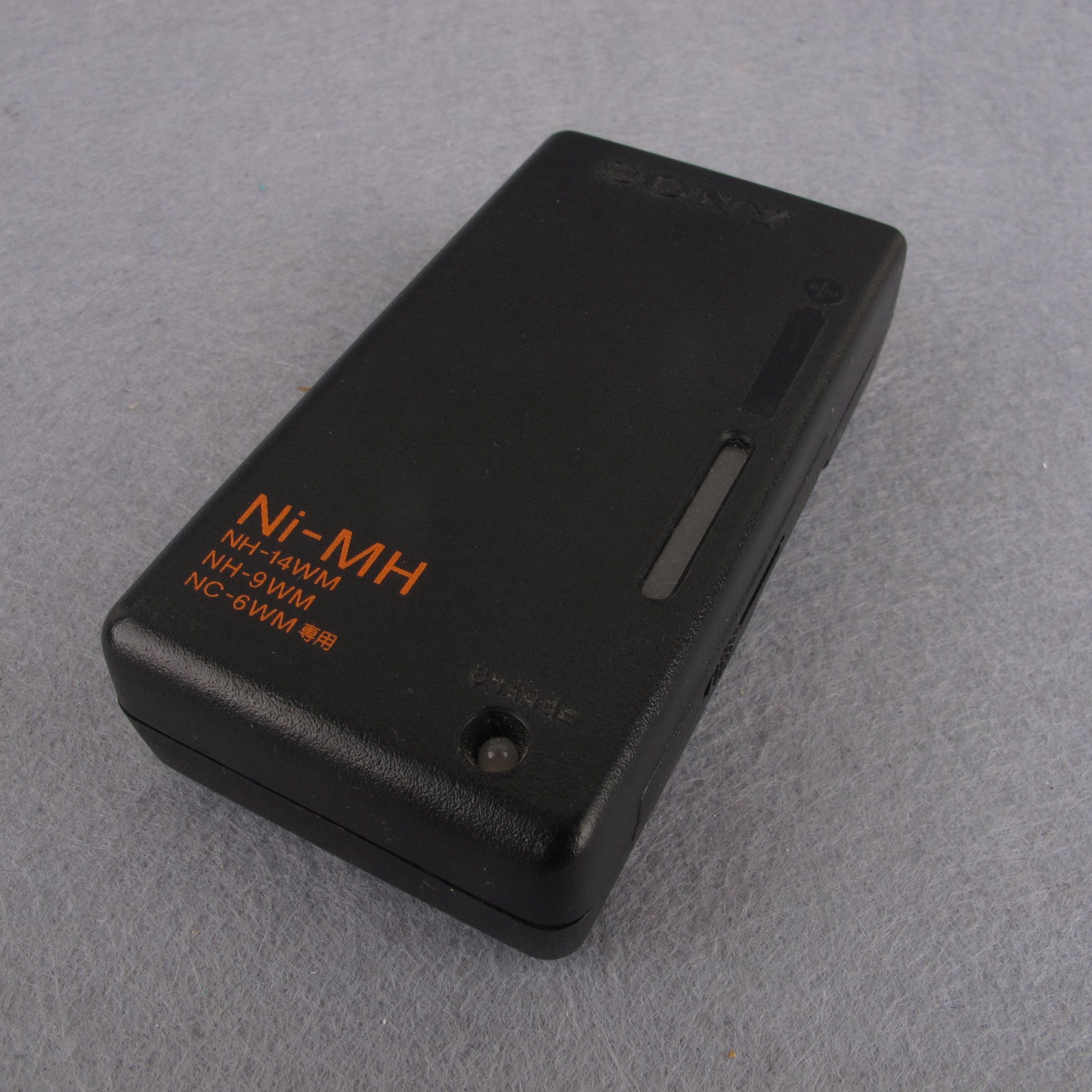索尼原装SONY BC-9HS牛充 口香糖电池充电器在类目 户外/登山/野营/旅行用品, 户外照明, 灯具配件, 充电器中 - 来自Buy2taobao.com提供专业的淘宝代购服务