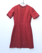 女款连衣裙枣红色，修身气质款女装连衣裙