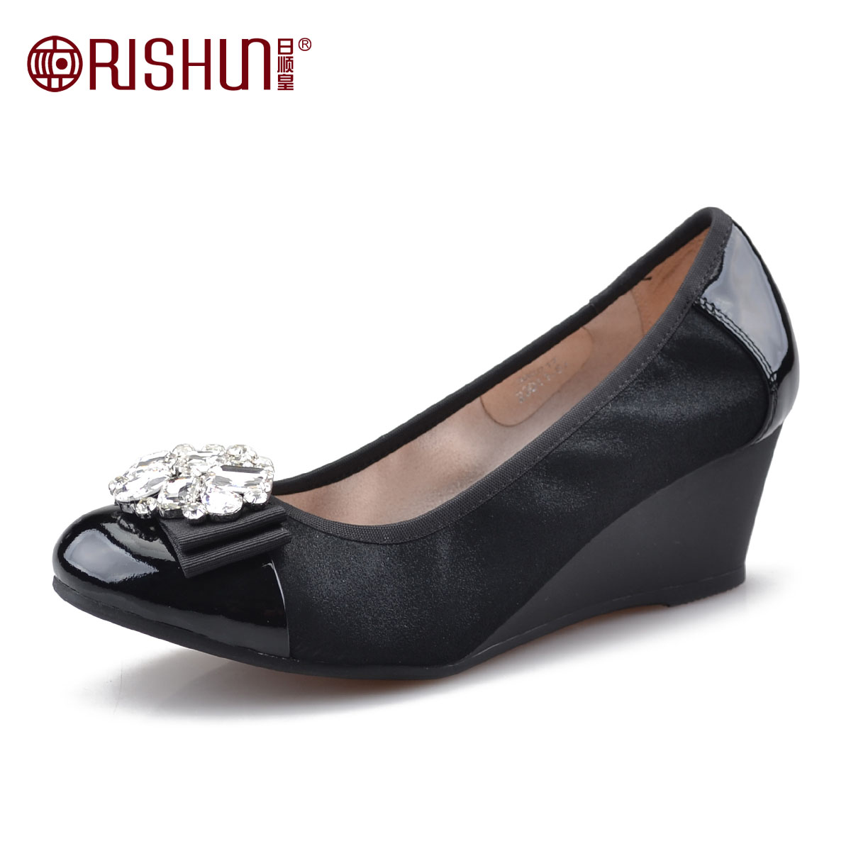 Rishun/日顺皇女鞋2018春季新品坡跟女单鞋浅口舒适漆皮高跟鞋在类目 女鞋, 低帮鞋中 - 来自Buy2taobao.com提供专业的淘宝代购服务