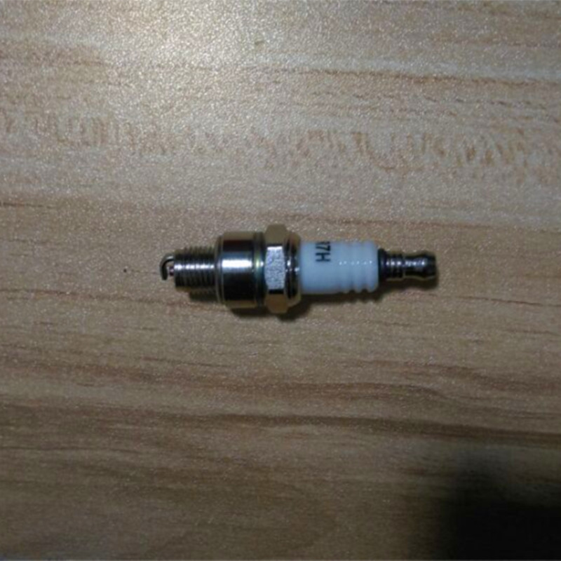 140F Honda GX35 engine Spark plug Four-stroke gasoline engine Spark plug gardens Agriculture Machinery Partsin the Flower delivery/Flowers simulation/Plants gardening , Gardening supplies , Mower/Lawn mower category - from Buy2taobao.com to provide professional Taobao agent buy service