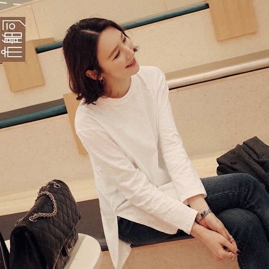 市舶司 韩国代购女装2017春装新款开叉设计纯色百搭长袖T恤MA1295