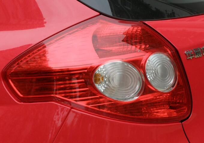 华晨中华骏捷FRV后尾灯 FRV尾灯 老款不带LED 厂家直销|msdalam kategori kereta/artikel/Fitting/Refit, bahagian-bahagian auto, Sistem lampu, Anti mengejar lampu ekor - dari Buy2taobao.com untuk memberikan perkhidmatan ejen Taobao profesional membeli