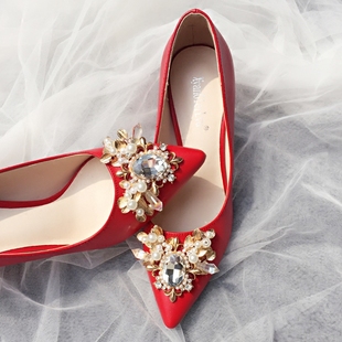 粗跟真皮羊皮女2021春季婚鞋女大红色新娘鞋水钻尖头高跟单鞋