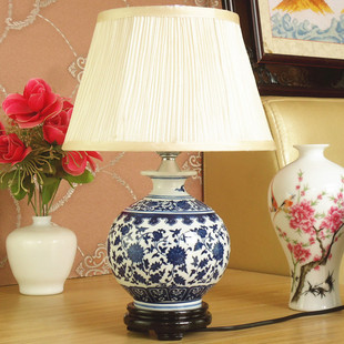 现代中式床头卧室，陶瓷台灯景德镇手绘青花瓷客厅，书房灯具灯饰