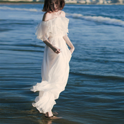 奈良海南三亚沙滩，裙女夏季白色长裙雪纺，海边度假裙子一字肩连衣裙