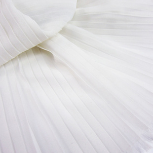服装布料白色风琴，百褶压皱珍珠雪纺半身长，连衣裙面料0.5cm