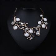 欧美时尚大牌低调复古黑树枝，白珍珠(白珍珠)镶钻手工项链韩国锁骨毛衣链女