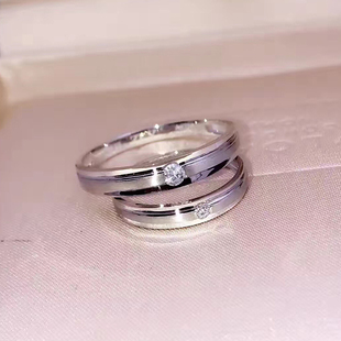 18K白金钻石戒指情侣对戒订婚求婚结婚对戒男女戒白金戒指一对价