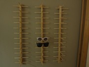 墙壁实木眼镜展示架太阳镜陈列道具挂墙实木眼镜展架，