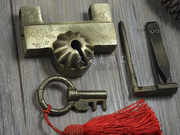 挂锁锁老式插销锁铜锁关铸刻花，复古开铜锁，老式锁横中式仿古转盘机